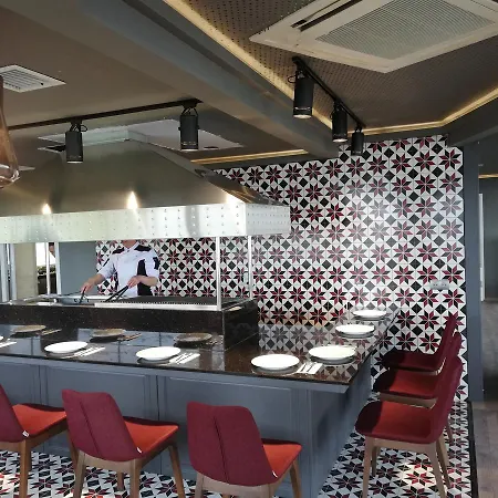 The North Hotel 3*