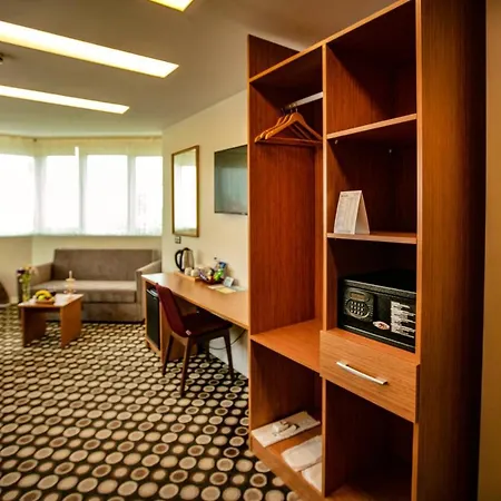 The North Hotel 3*